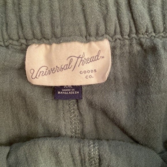 Universal Thread Shorts Sz XXL - Picture 2 of 4